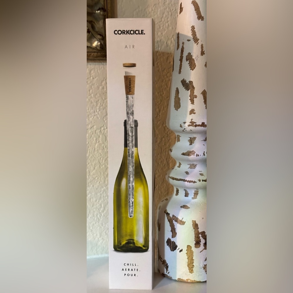 Corkcicle Air Wine Chiller - Silver and Tan - Picture 7 of 10